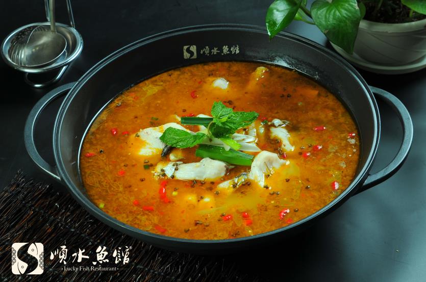 那么開一家魚火鍋店的策劃方案到底應(yīng)該是怎么樣的呢？