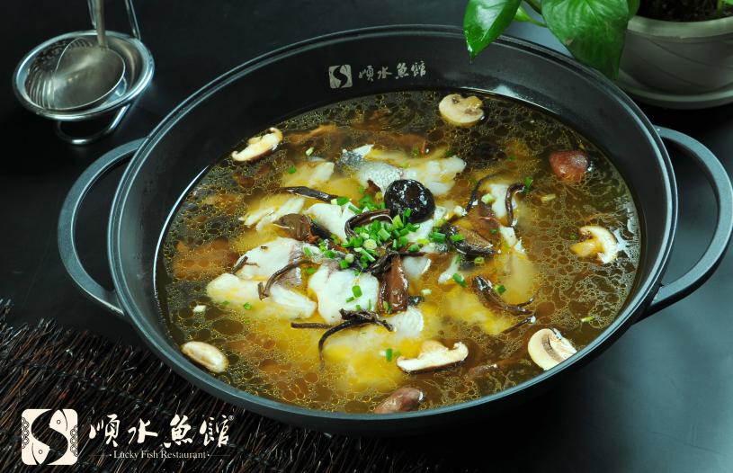 順?biāo)~館